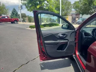 Jeep Cherokee 2019 4x4 High Altitude 4dr SUV