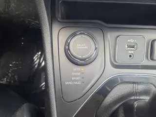 Jeep Cherokee 2019 4x4 High Altitude 4dr SUV