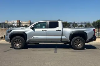 2025 Toyota Tacoma Hybrid