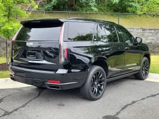 2023 CADILLAC Escalade
