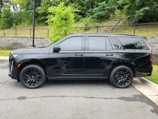 2023 CADILLAC Escalade
