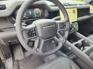 2026 Land Rover Defender 110