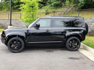 2026 Land Rover Defender 110