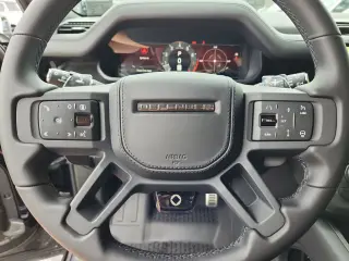 2026 Land Rover Defender 110 Octa Black