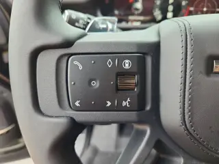 2026 Land Rover Defender 110 Octa Black