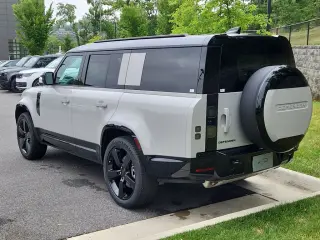 2026 Land Rover Defender 130