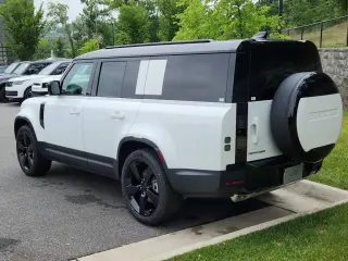 2026 Land Rover Defender 130