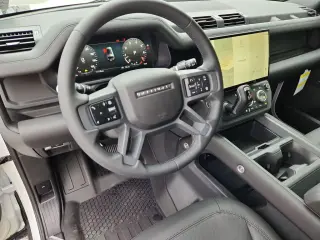 2026 Land Rover Defender 130