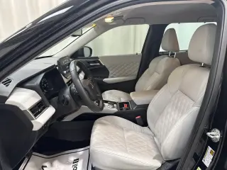 2023 Mitsubishi Outlander Plug-In Hybrid