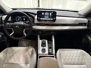 2023 Mitsubishi Outlander Plug-In Hybrid