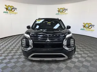 2023 Mitsubishi Outlander Plug-In Hybrid