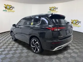 2023 Mitsubishi Outlander Plug-In Hybrid