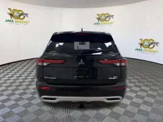 2023 Mitsubishi Outlander Plug-In Hybrid