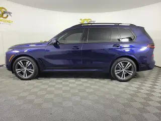 2024 BMW X7