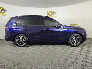 2024 BMW X7