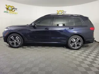 2021 BMW X7