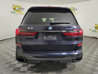 2021 BMW X7