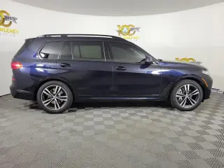 2021 BMW X7