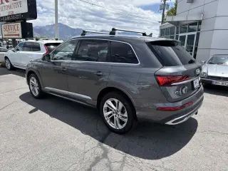 2021 Audi Q7 Premium Plus