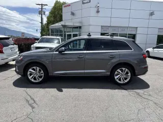 2021 Audi Q7 Premium Plus