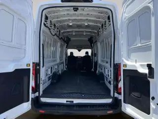 2021 Ford Transit Cargo Van