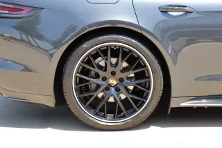 2018 Porsche Panamera 4S