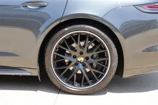2018 Porsche Panamera 4S