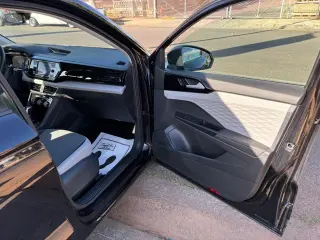 2024 Volkswagen Taos