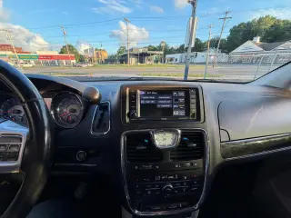 2015 Chrysler Town & Country