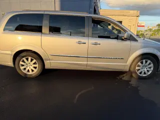 2015 Chrysler Town & Country
