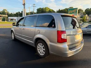 2015 Chrysler Town & Country