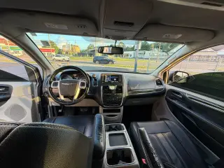 2015 Chrysler Town & Country