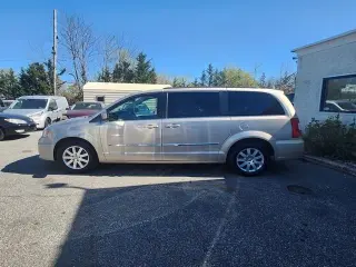 2015 Chrysler Town & Country