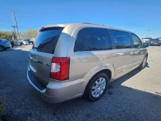2015 Chrysler Town & Country