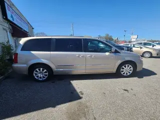 2015 Chrysler Town & Country