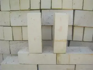 LADRILLO REFRACTARIO