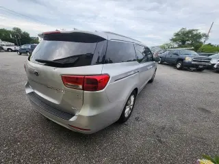2017 Kia Sedona