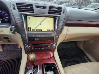 2007 Lexus LS 460