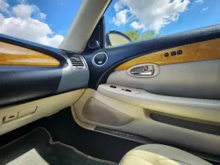 2004 Lexus SC 430