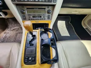 2004 Lexus SC 430