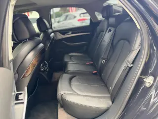 2012 AUDI A8
