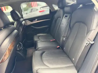 2012 AUDI A8