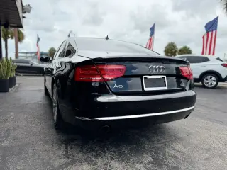 2012 AUDI A8
