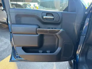 2021 Chevrolet SILVERADO 1500 CREW CAB RST