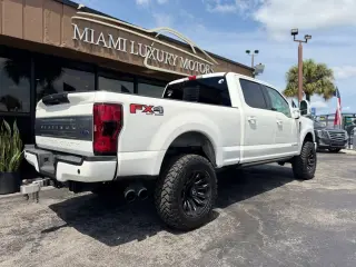 2019 FORD F250 SUPER DUTY CREW CAB LARIAT PICKUP 4D 6 3/4 FT