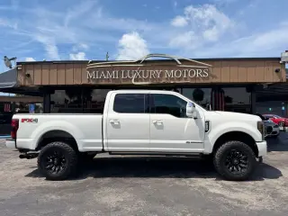 2019 FORD F250 SUPER DUTY CREW CAB LARIAT PICKUP 4D 6 3/4 FT