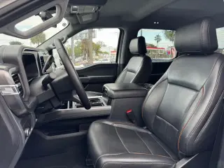 2025 FORD F550 SUPER DUTY CREW CAB & CHASSIS