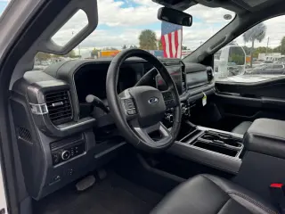 2025 FORD F550 SUPER DUTY CREW CAB & CHASSIS