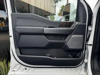 2025 FORD F550 SUPER DUTY CREW CAB & CHASSIS