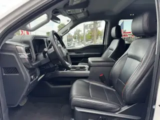 2025 FORD F550 SUPER DUTY CREW CAB & CHASSIS